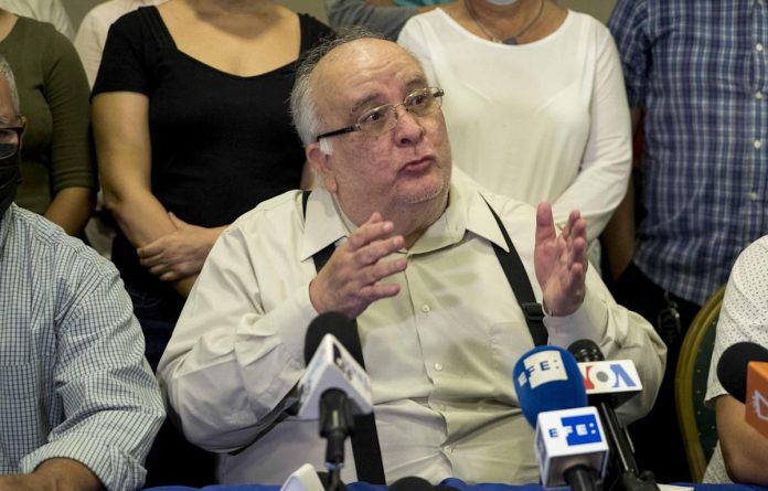 Familias denuncian condición crítica de cinco opositores nicaragüenses presos