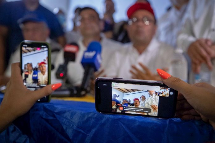 El propio dirigente opositor Juan Guaidó admitió la importancia del triunfo barinés al pedir a sus seguidores que se inspiraran en los hechos vividos en la región llanera para 