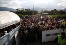 Colombia busca entregar 60 mil permisos de protección a venezolanos en siete días