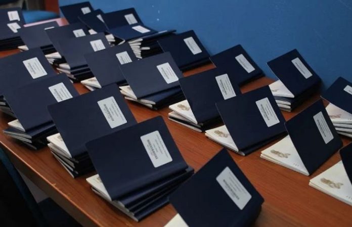 Saime anunció envío de 5 mil 700 pasaportes para venezolanos radicados en Chile