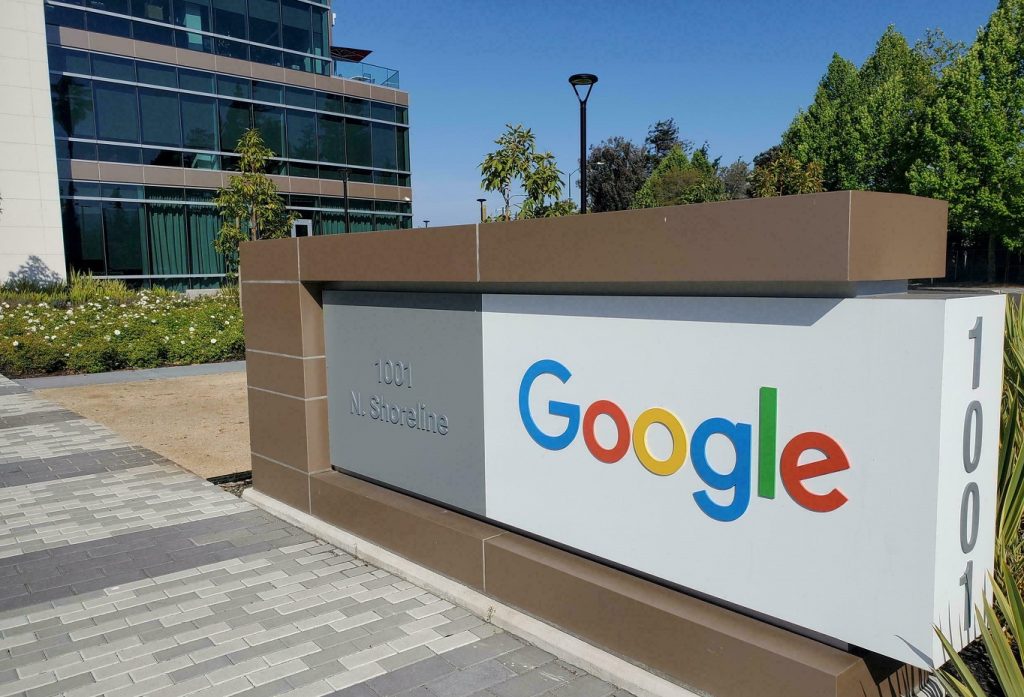 Alphabet ganó 76 mil 033 millones de dólares en 2021, casi el doble que en 2020