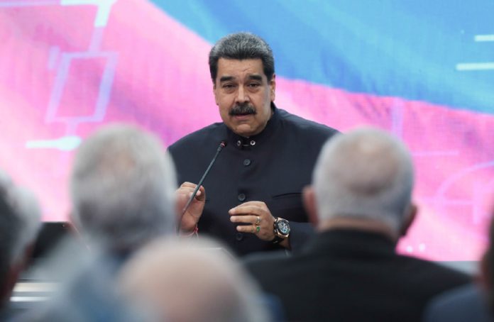 Maduro pide aplicar castigo a las mafias que contrabandean alimentos