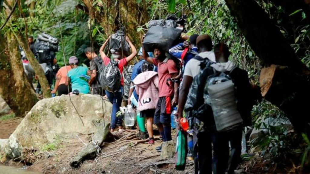 Panamá reporta dos migrantes heridos y un infante muerto tras ataque en el Darién
