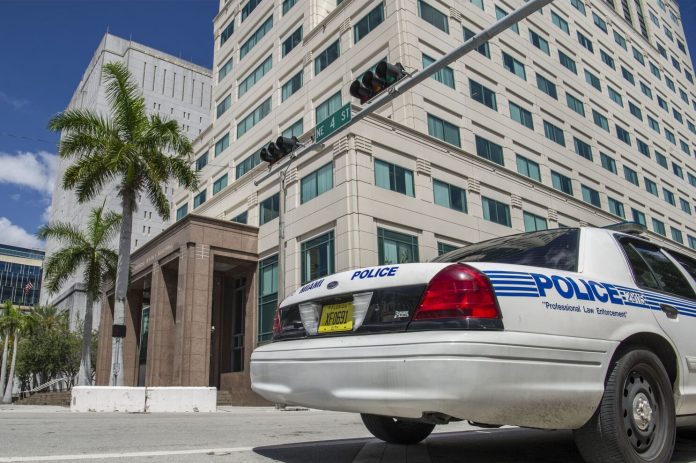 Acusada de asesinato una mujer de Florida que contrató a un sicario