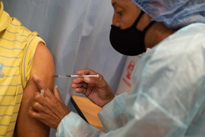 Sociedad Venezolana de Infectología considera inadecuada vacunación antiCOVID cada 4 meses