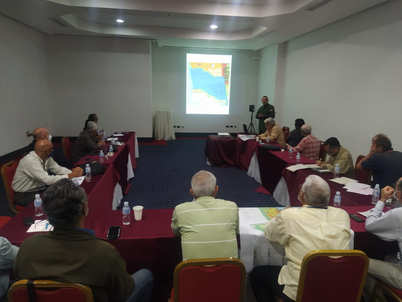 Exrector de la UC se suma al proyecto de ordenanza del Plan de Desarrollo Urbano de Naguanagua