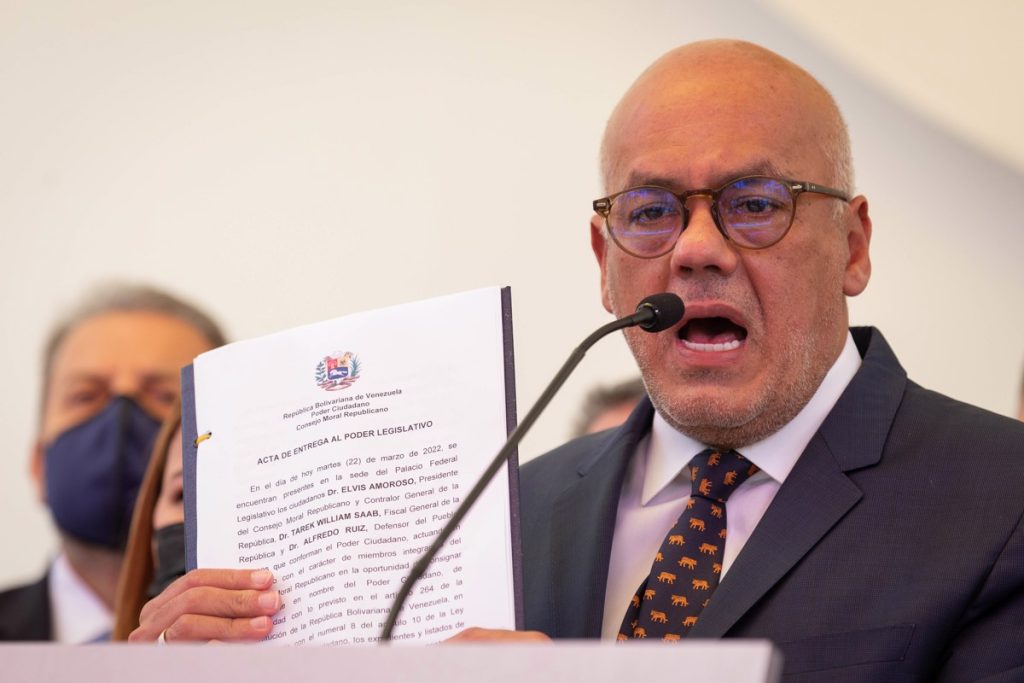 Jorge Rodríguez critica que el Centro Carter no pidiera un peritaje electoral