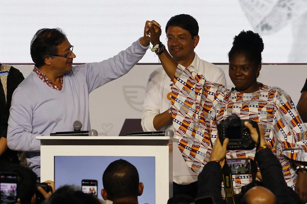 Las mujeres dan un golpe sobre la mesa en las elecciones colombianas