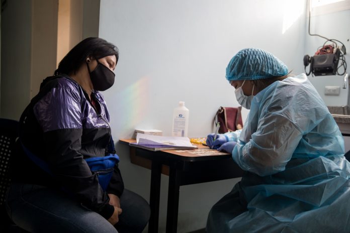 Venezuela suma 50 nuevos casos de COVID-19 este lunes, Carabobo concentró ocho de ellos  