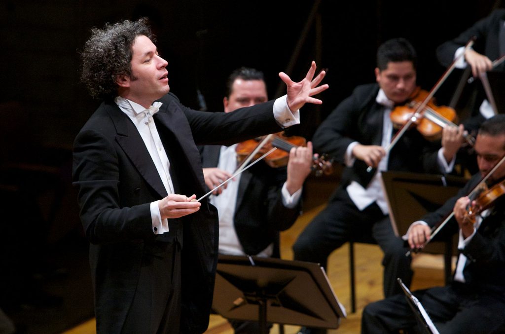 Gustavo Dudamel estrenará la película "¡Viva Maestro!" en abril