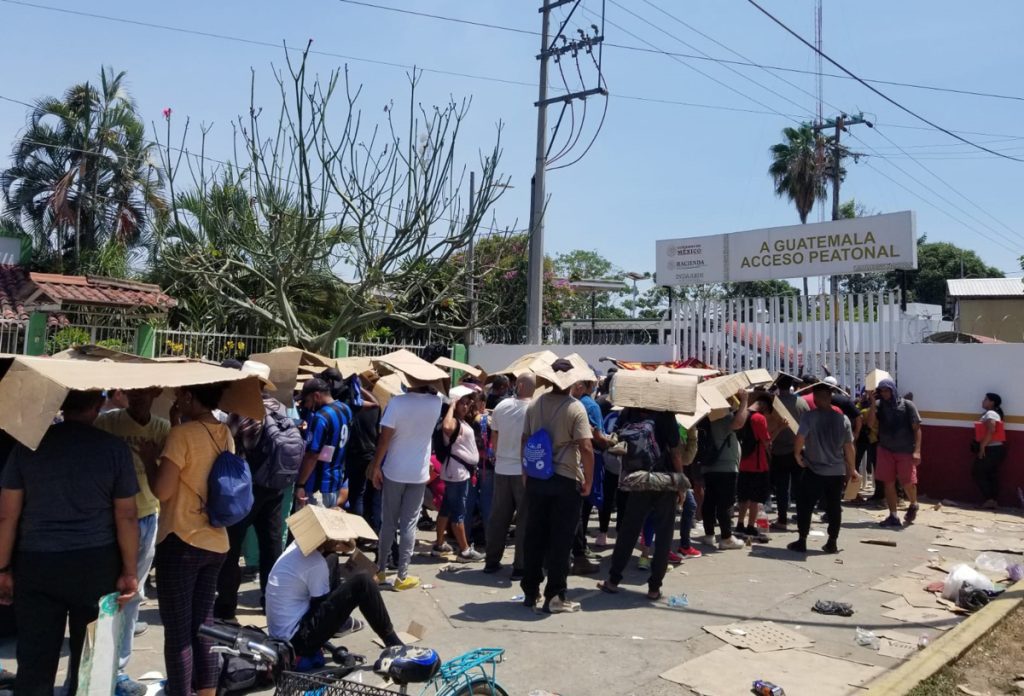 desalojan a migrantes