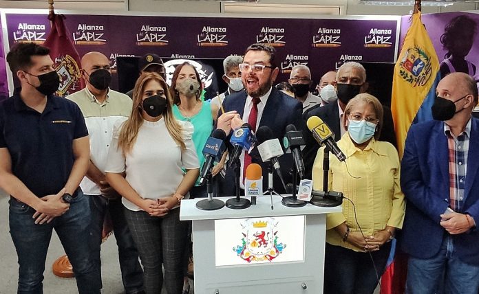 Ecarri denuncia ataque a la identidad caraqueña y reta a Maduro a realizar referéndum