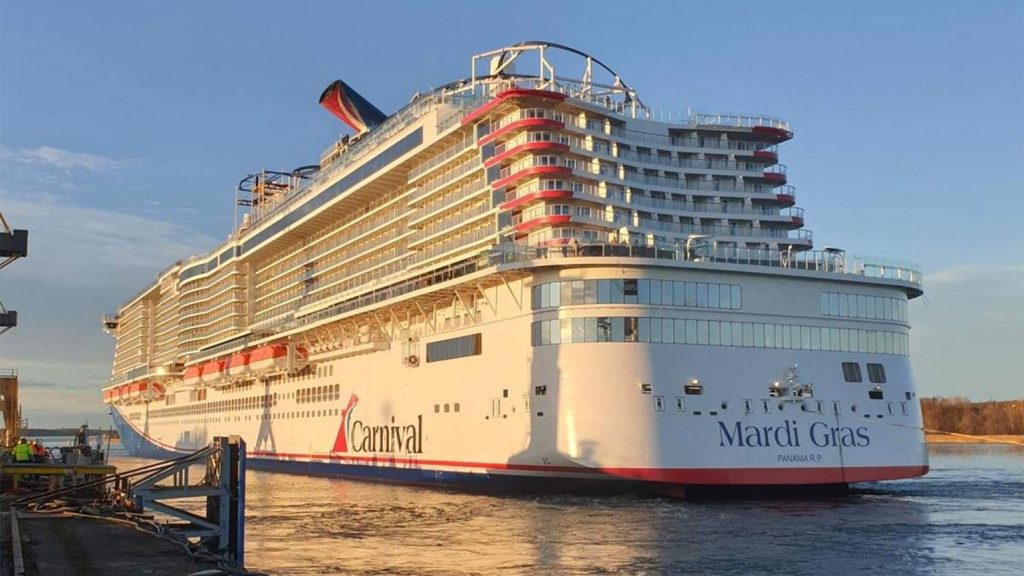 Un hombre desaparece tras saltar desde un crucero cerca de Florida