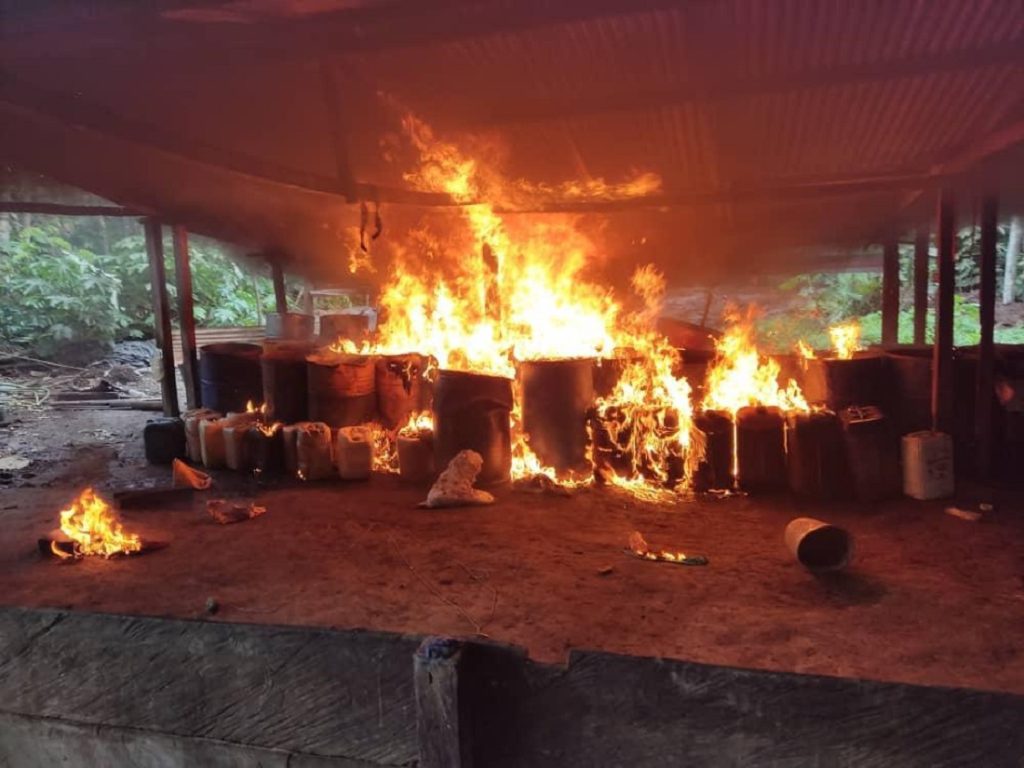 FANB destruyó campamento con droga en el estado Zulia