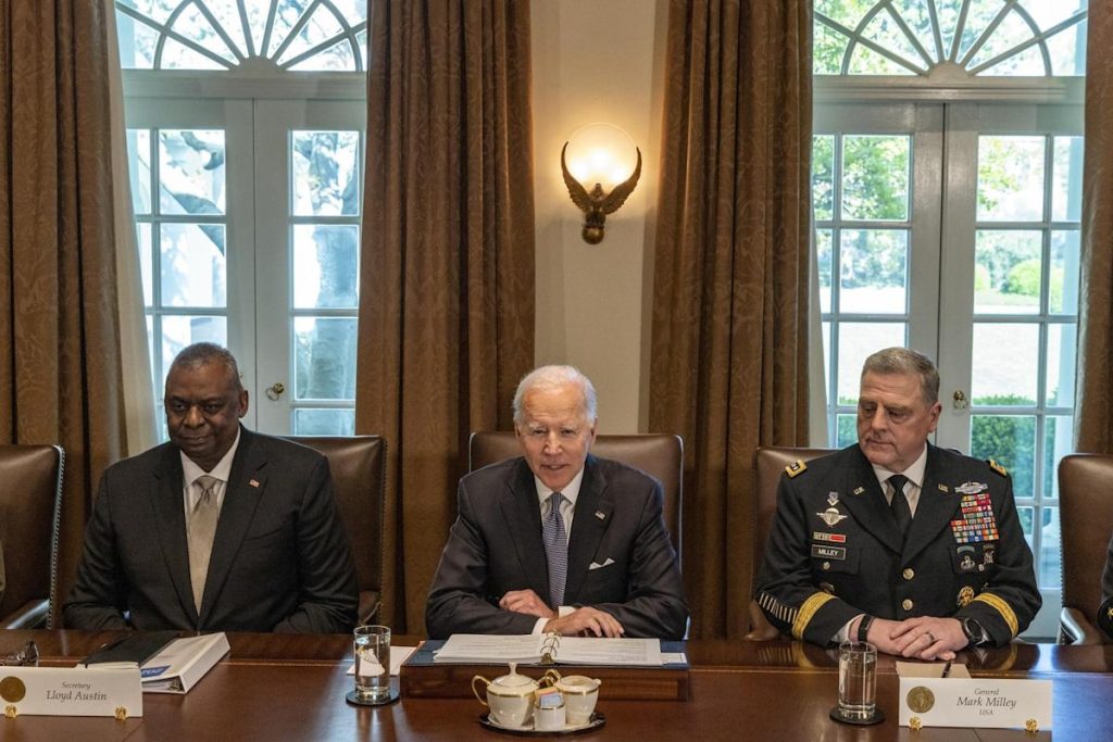 Biden destaca ante la cúpula de defensa la necesidad de adaptarse ante Rusia