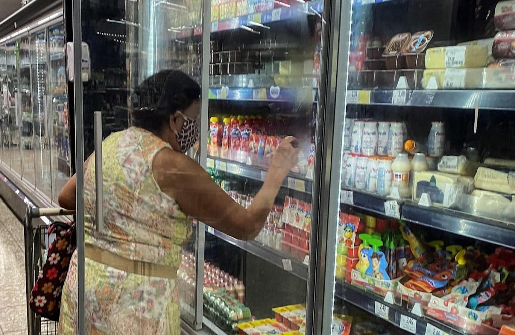 Bolsonaro dice que seguridad alimenticia en Brasil está en riesgo