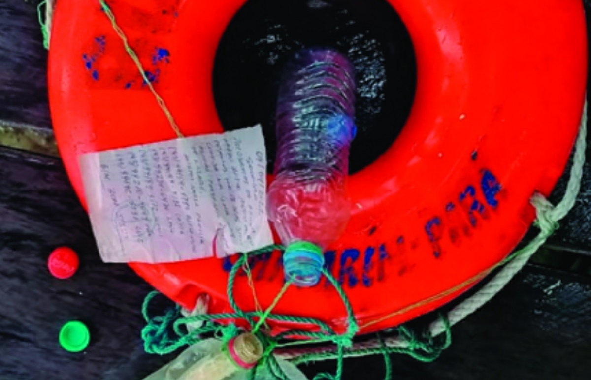 Náufragos son rescatados en Brasil gracias a una nota enviada en una botella