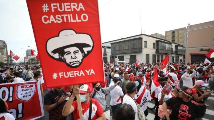 Primer ministro peruano dice que ataques en Lima tras protestas estaban planificados