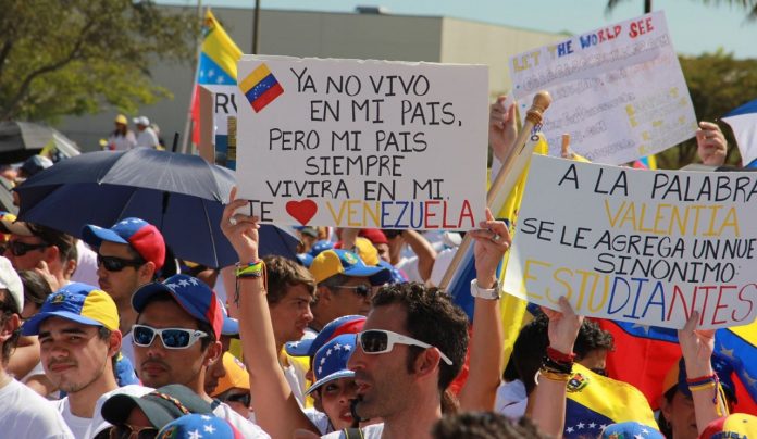 Venezolanos de la diáspora piden a Biden más sanciones y cerco al chavismo