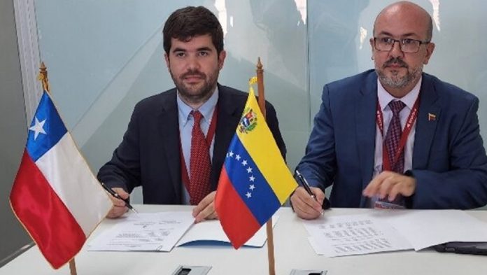Venezuela y Chile firman memorando