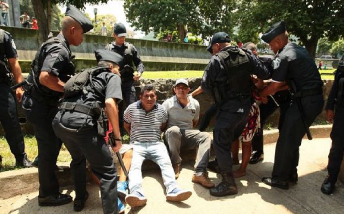 Protestas dejan 19 detenidos