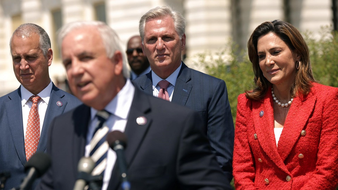 Legisladores dicen que las concesiones de Biden son “una traición a Cuba”