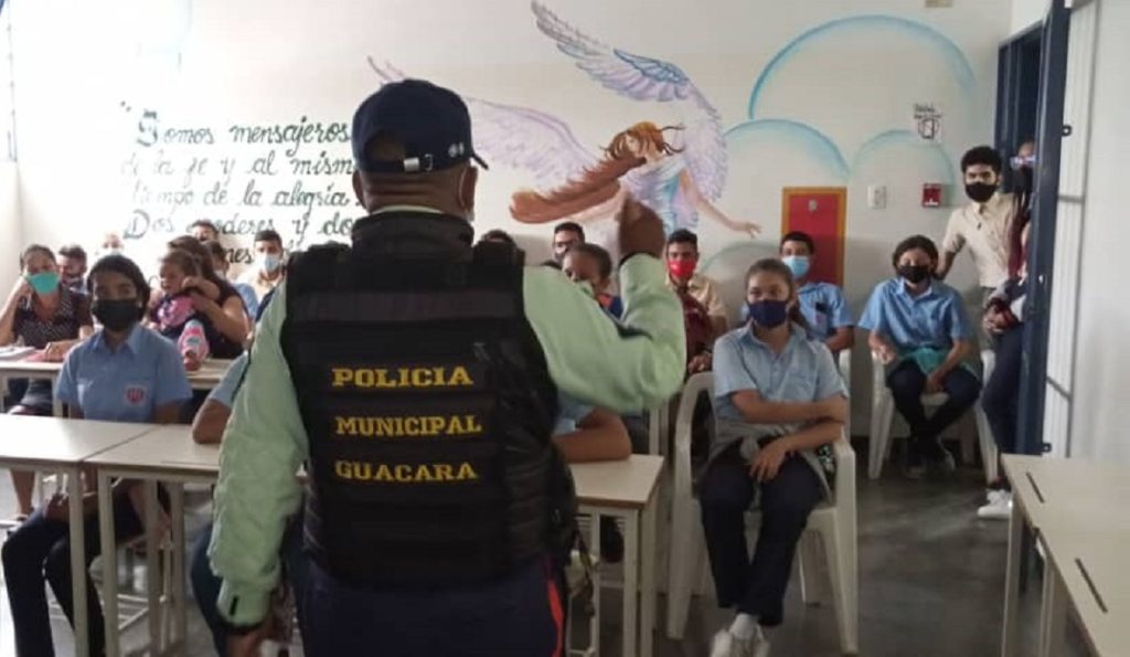 Policía de Guacara continúa charlas contra acoso escolar y bullyng en planteles