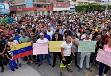 Miles de venezolanos, angolanos y centroamericanos amenazan con nueva caravana migrante en México