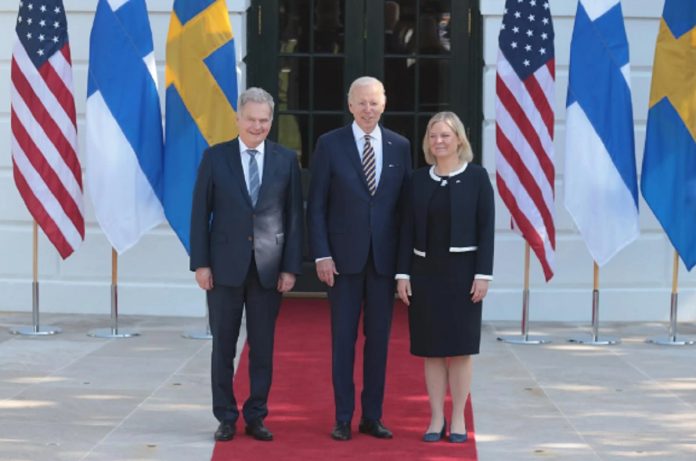 Finlandia y Suecia piden a Turquía