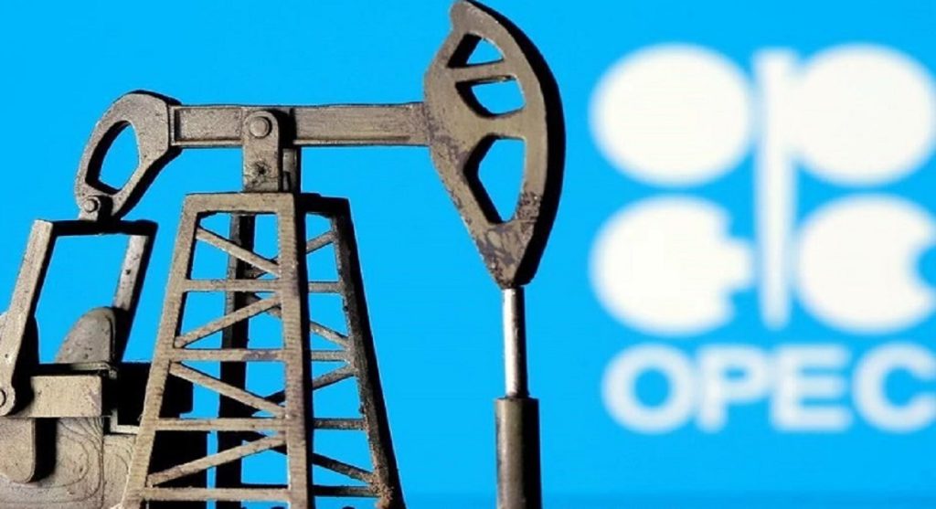 OPEP+ pospone hasta enero un aumento de la producción de 180 mil barriles diarios