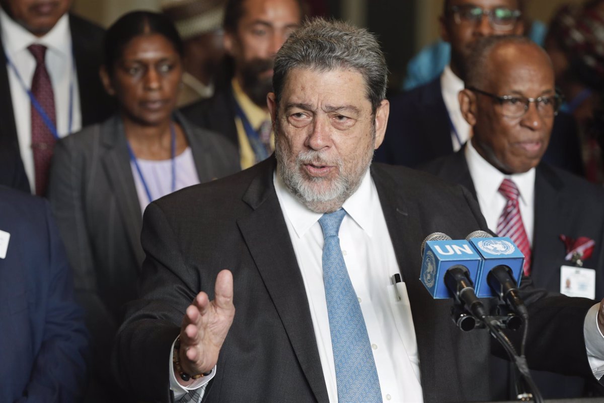San Vicente y Granadinas pide a Caricom no acudir a Cumbre de las Américas