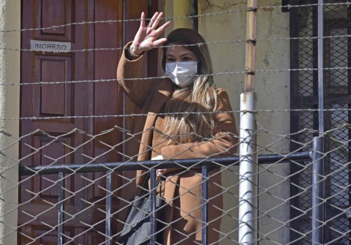 Fernández rechaza interceder ante Bolivia para que Áñez se asile en Brasil