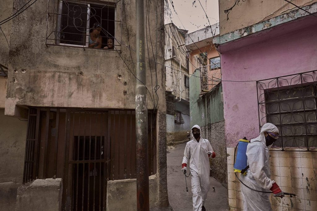 Diez nuevos contagios de COVID y un fallecimiento reportados este martes