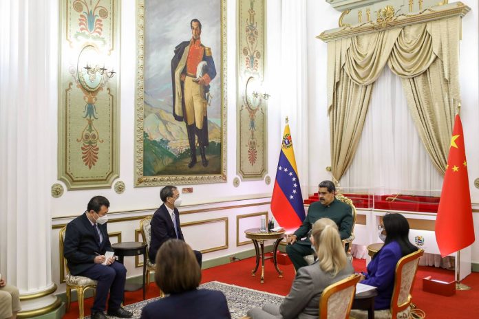 Cancilleres de Venezuela y China ratifican lazos de amistad entre los países