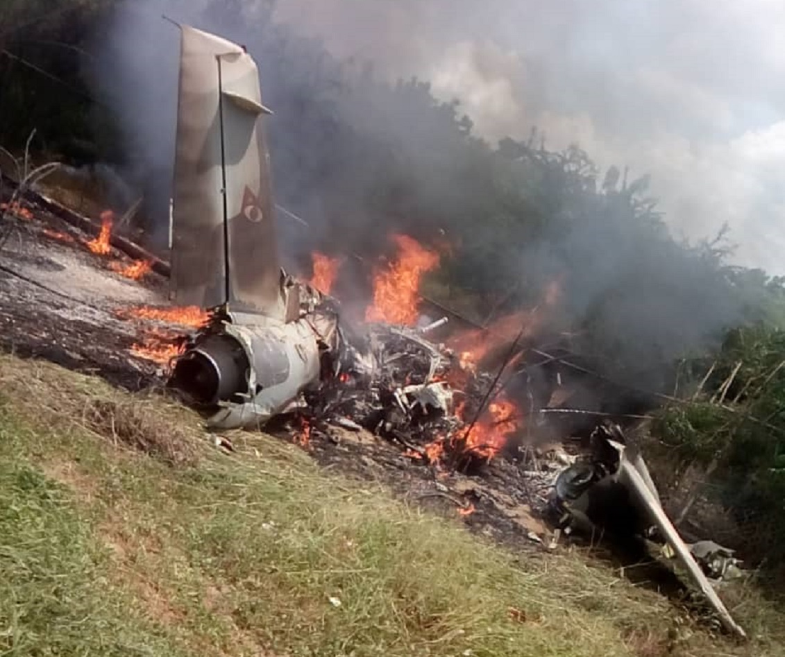 Cayó a tierra en Zulia avión de entrenamiento de la FANB: tripulantes heridos