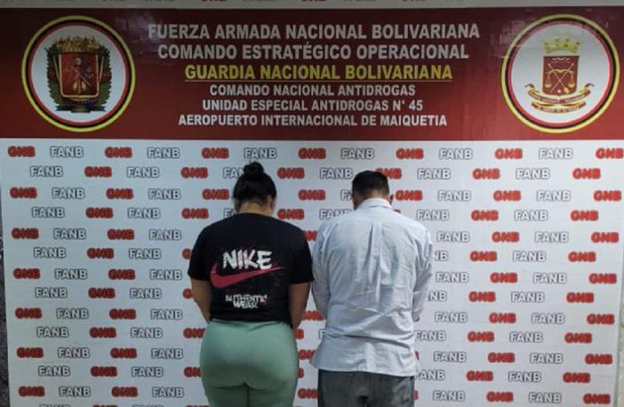 GNB detuvo a dos sujetos con más de 100 visas mexicanas falsas