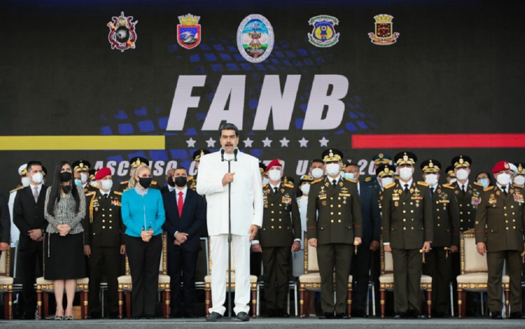Maduro ratificó a Padrino López e hizo dos cambios en la cúpula militar