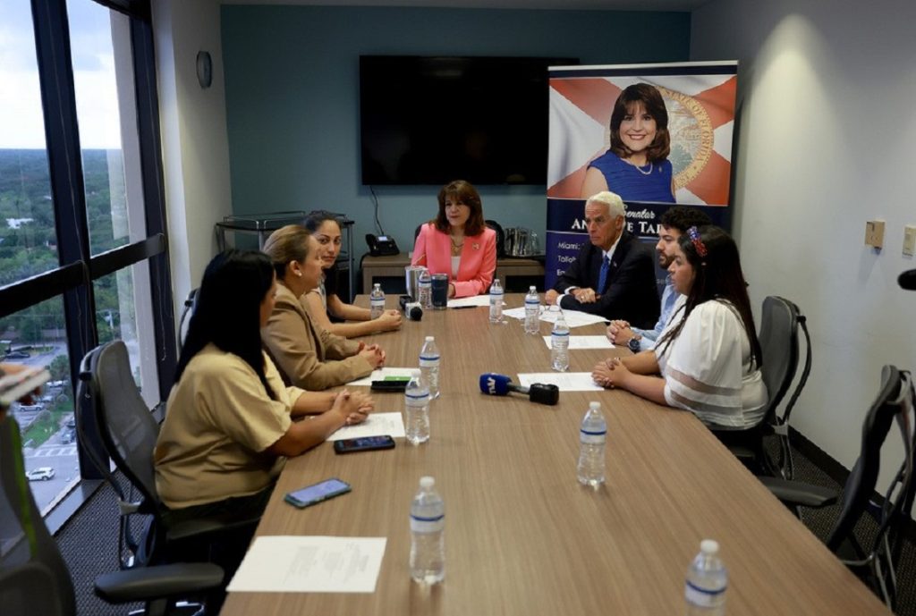 Veintidós senadores de EE.UU. urgen a Biden a extender el TPS para venezolanos
