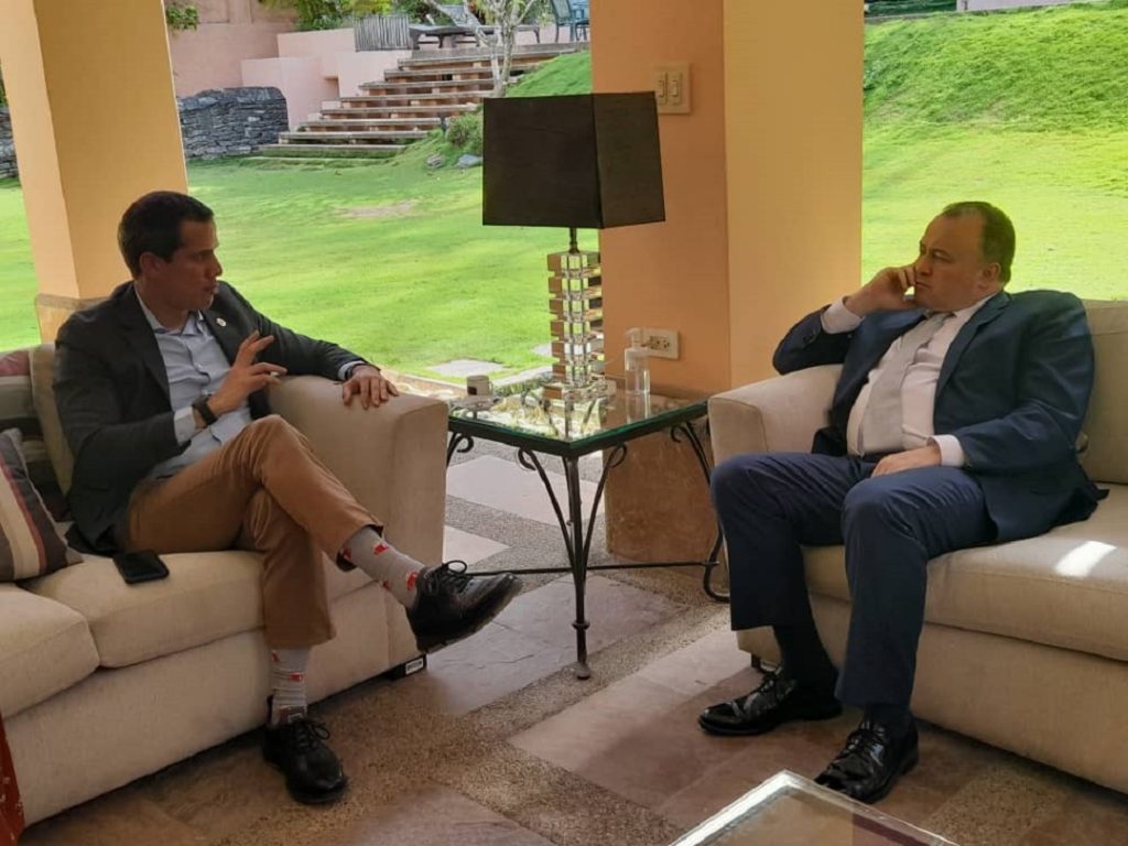 Guaidó reafirma necesidad de elecciones libres en Venezuela a representante de la UE