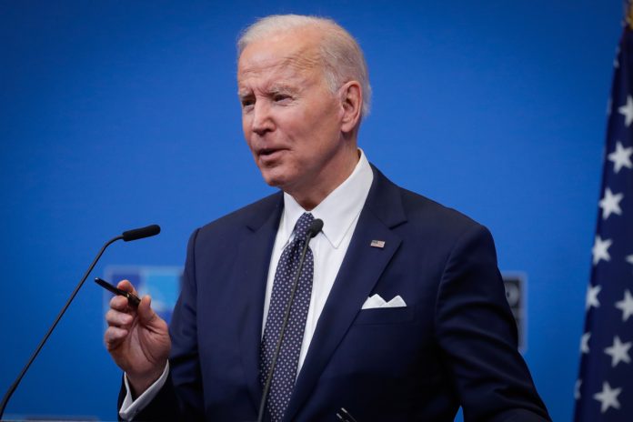 Biden prometerá 55 mil millones en ayuda a África durante los próximos tres años