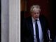 Boris Johnson se niega a dimitir pese al ultimátum de sus ministros y diputados
