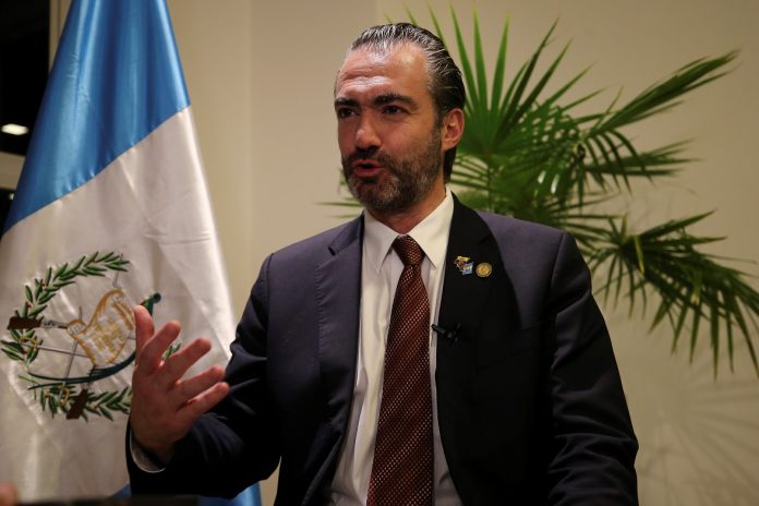Exministro de Guatemala se declara culpable de lavado de dinero en EE.UU.