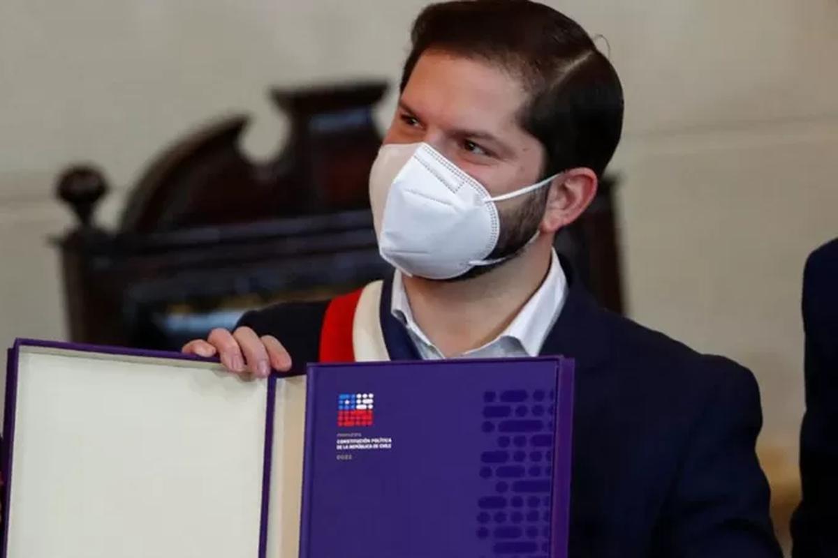 Boric pide respetar resultado del plebiscito constitucional "sea cual sea"