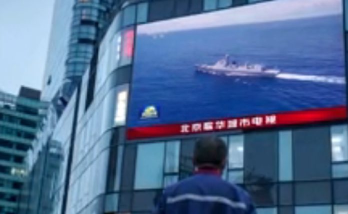 China furiosa dispara misiles cerca de Taiwán