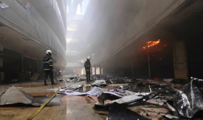 Cinco fallecidos en incendio de un hospital