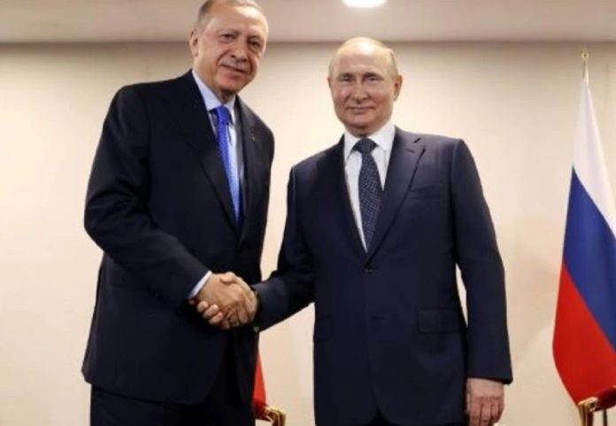 Erdogan llega a Rusia para hablar con Putin