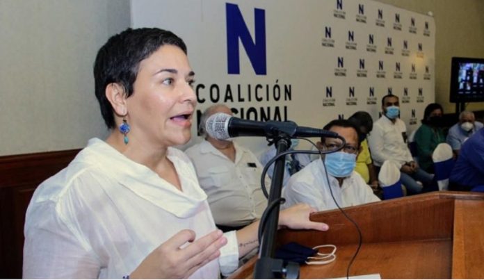 Opositora nicaragüense Tamara Dávila
