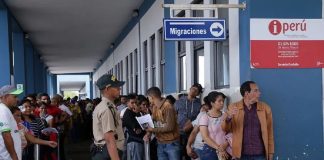 Gobierno peruano propone aumentar causas para expulsar extranjeros del país