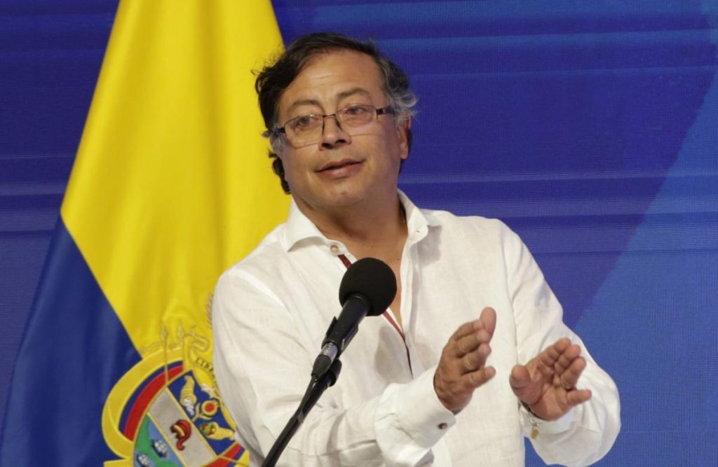 Foro de exiliados de Miami declara persona non grata a Gustavo Petro