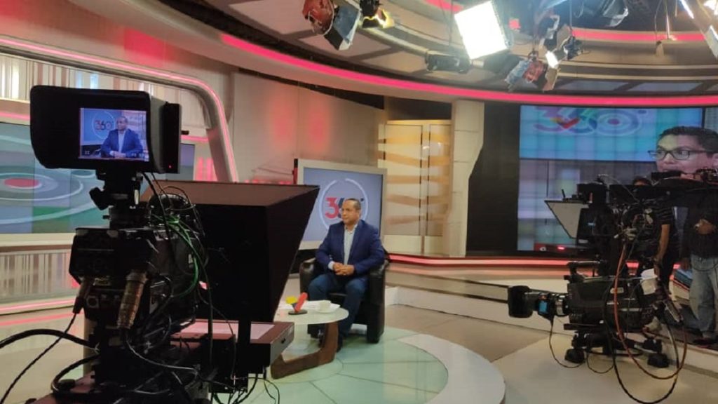 Gobierno lanzará nuevos automóviles con tecnología iraní y ensamblaje local